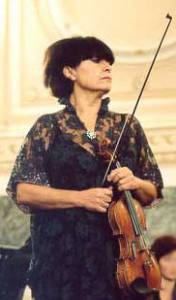 Liana Isakadze