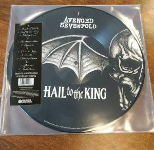 AVENGED SEVENFOLD - HAIL TO THE KING