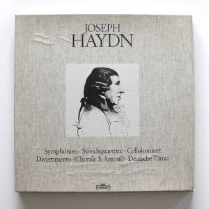 Joseph Haydn - Symphonien Streichquartette Cellokonzert-Divertimento Deutsche Tanze