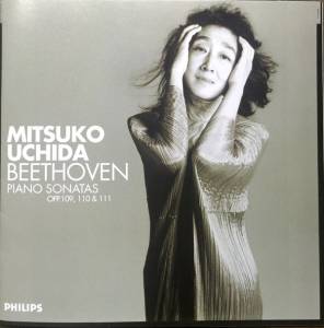 Uchida, Mitsuko - Beethoven: Sonatas Nos.30, 31 & 32