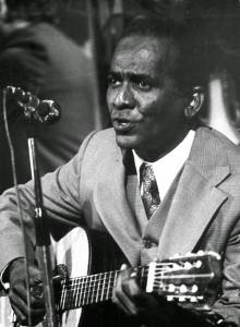 Jos'e Antonio M'endez