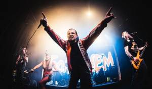 ���� ���